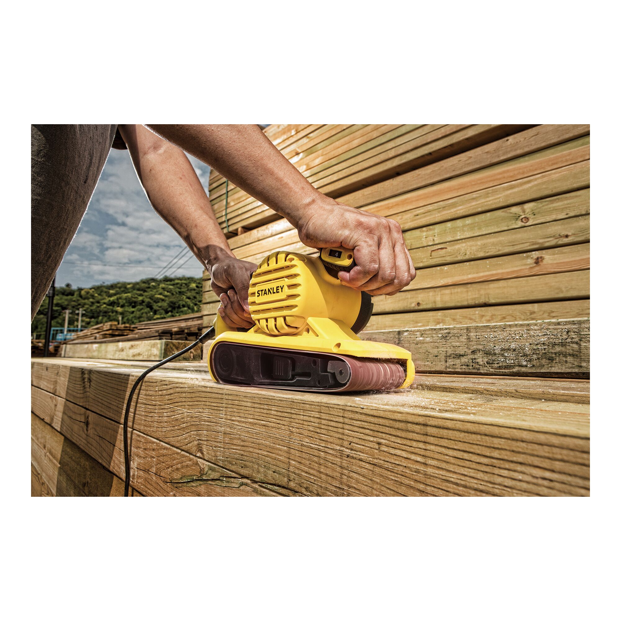 เครื่องขัดกระดาษทรายสายพาน 900 วัตต์