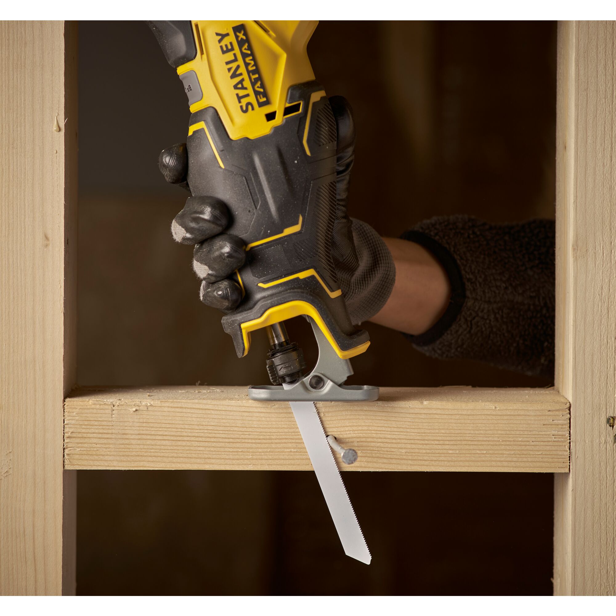 18V STANLEY® FATMAX® V20 Brushless Reciprocating Saw