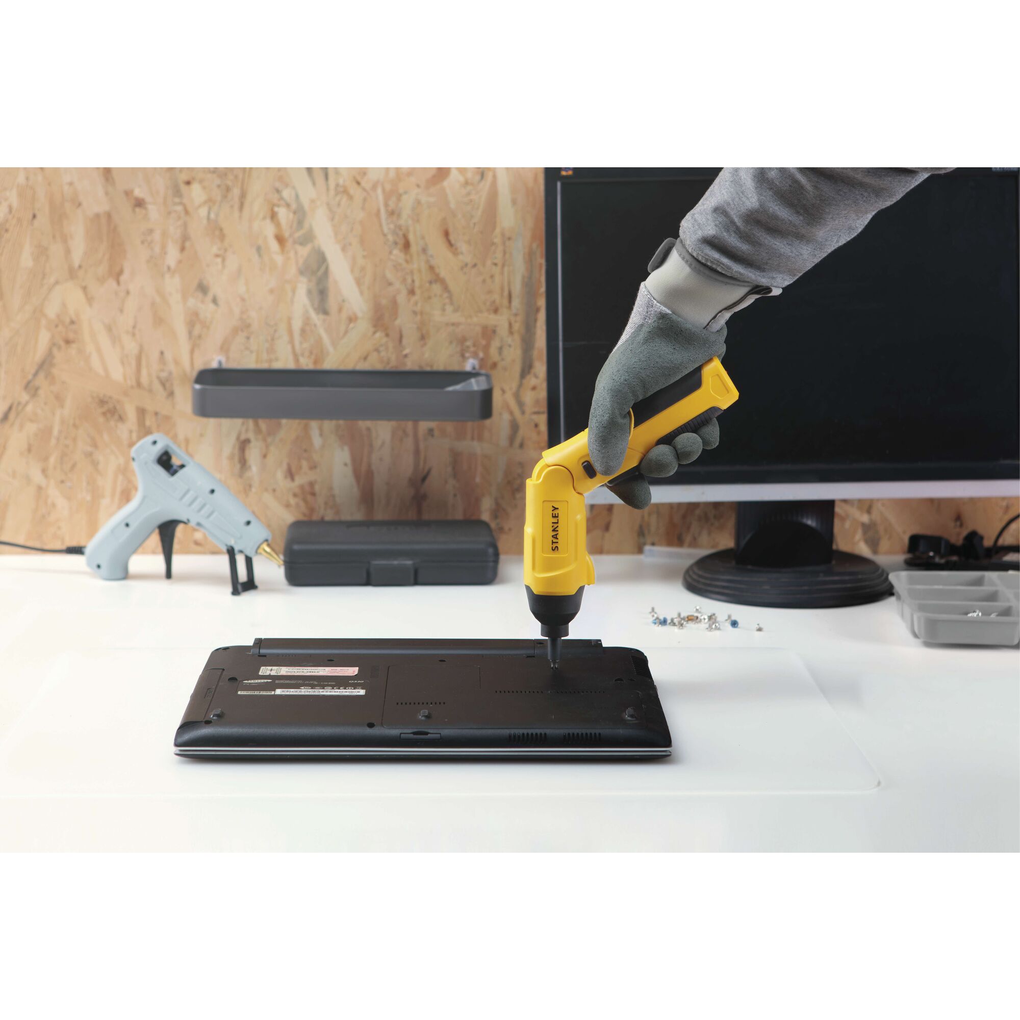 ไขควง 4V Max*