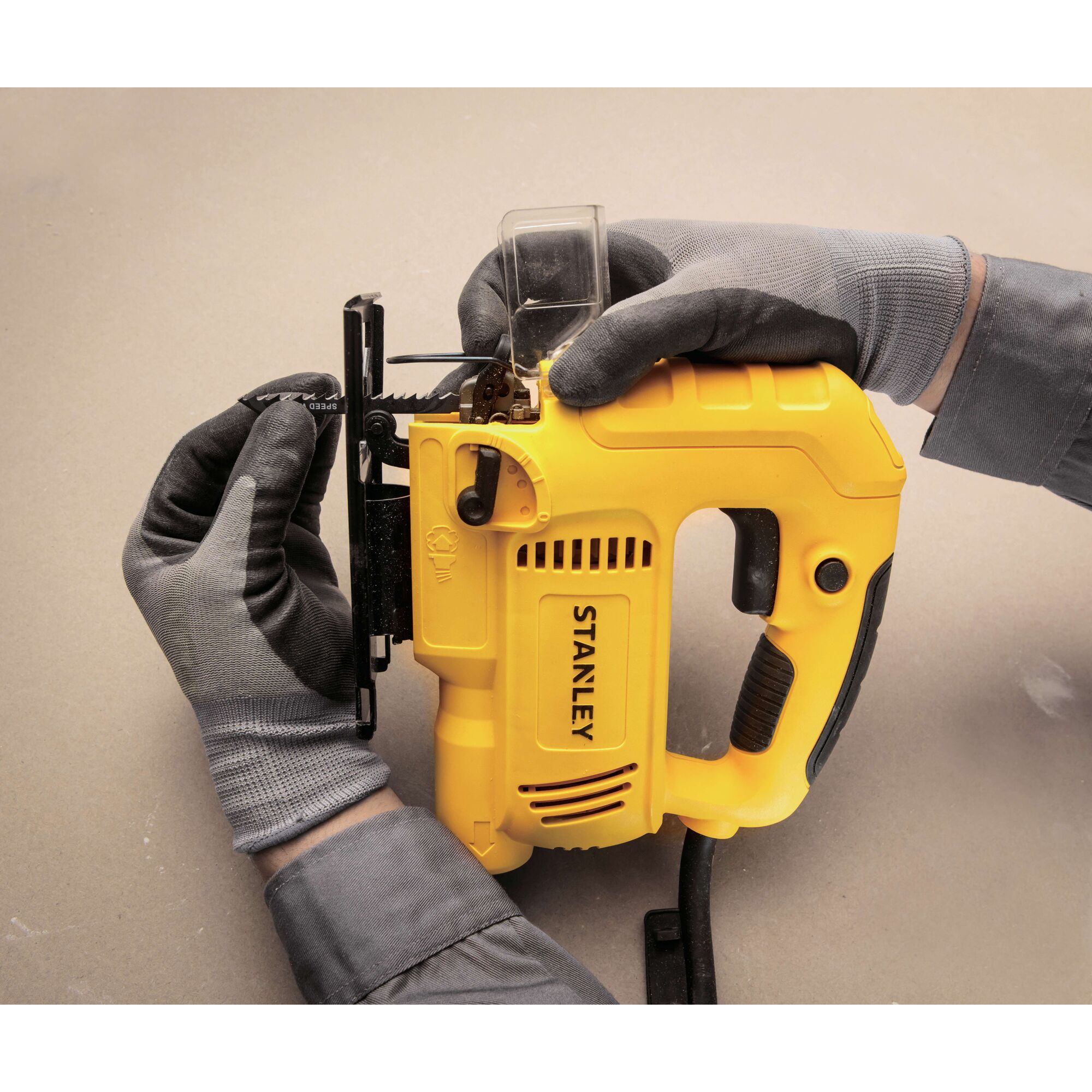 เลื่อยจิ๊กซอว์ 600 วัตต์