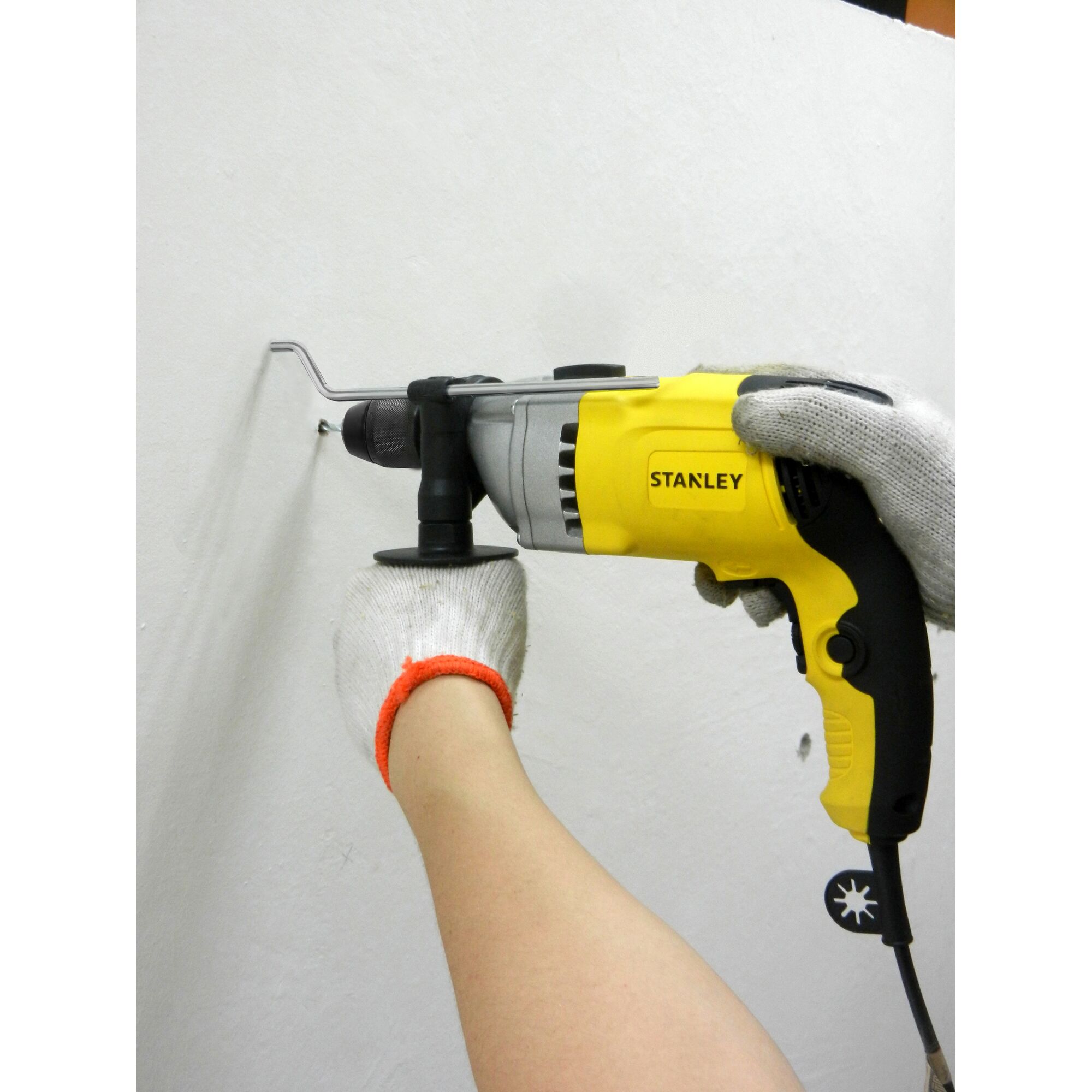 สว่านเจาะกระแทกไฟฟ้า 800วัตต์ 13 มม.