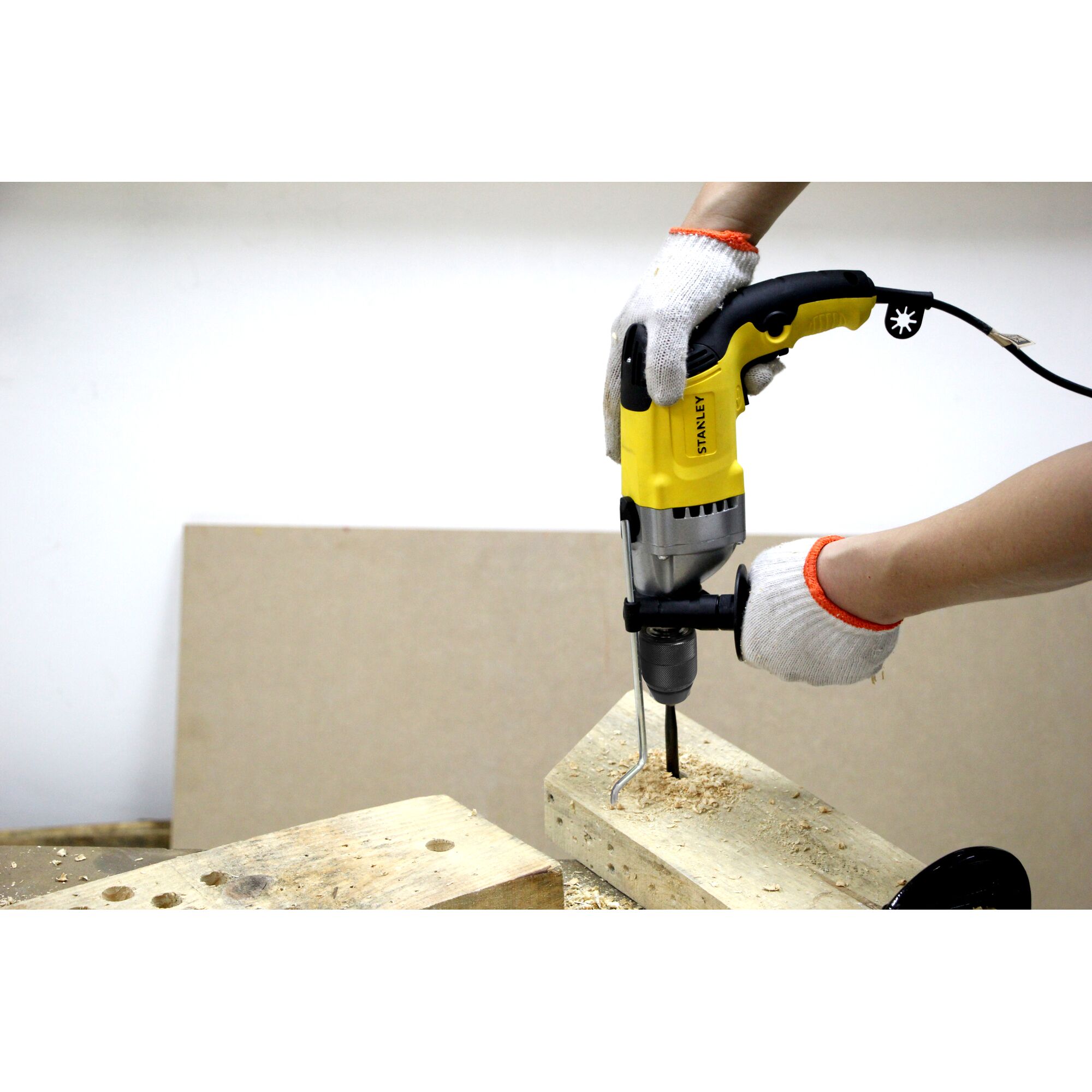 สว่านเจาะกระแทกไฟฟ้า 800วัตต์ 13 มม.