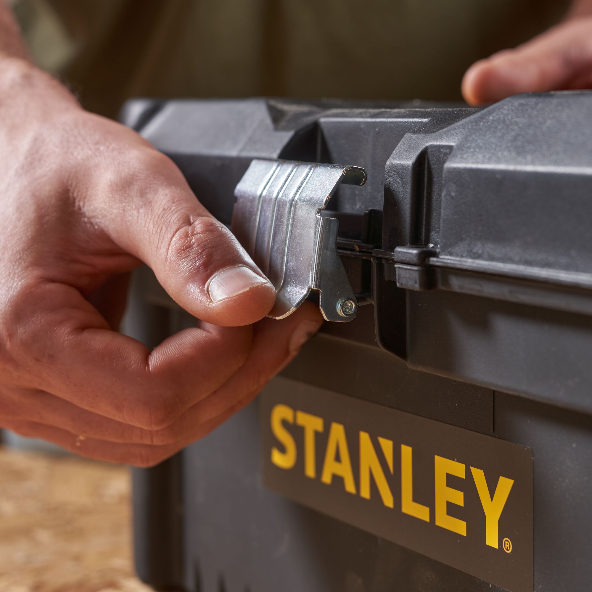STANLEY 16 in. Essential Tool Box with Metal Latches