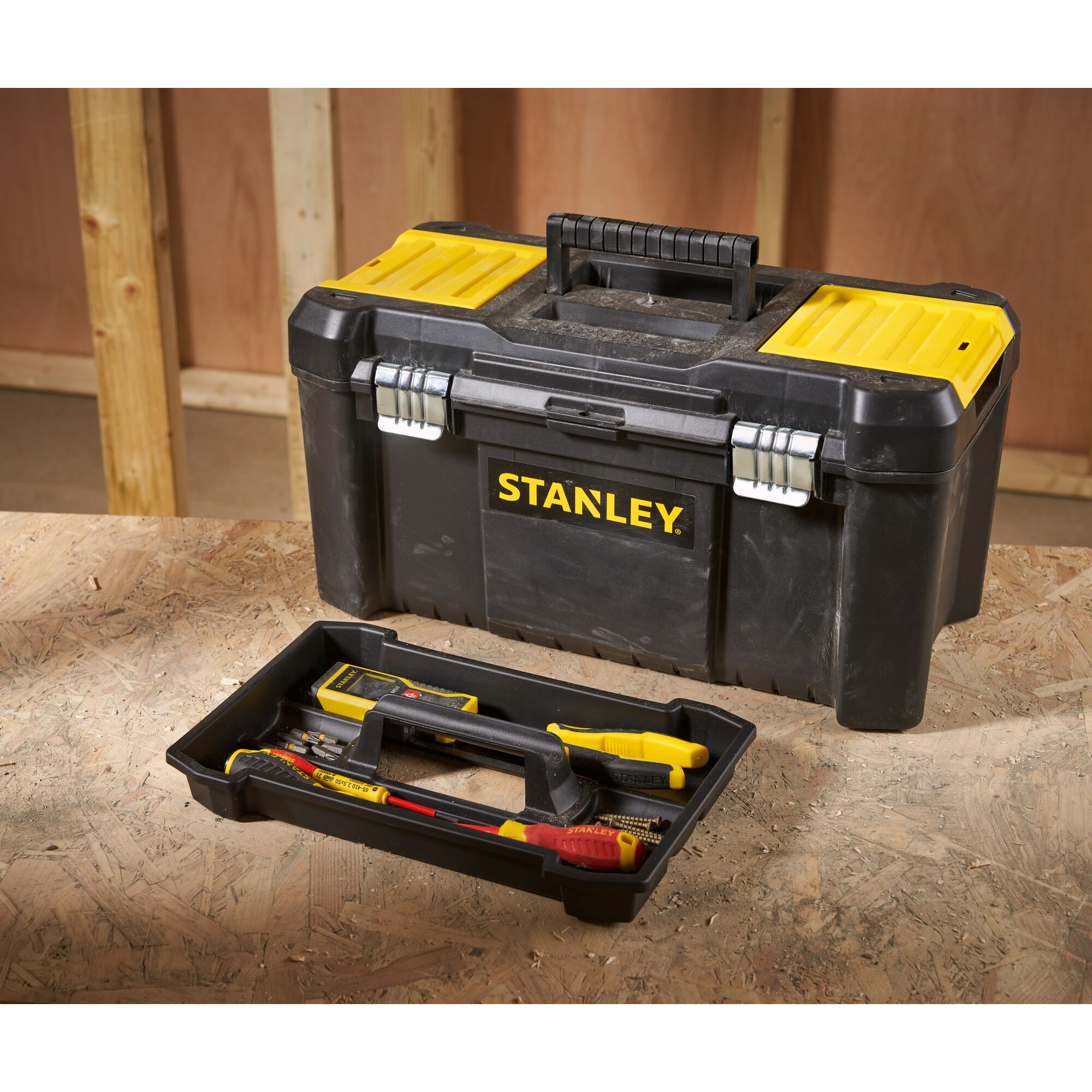 STANLEY 19 in. Essential Tool Box with Metal Latches